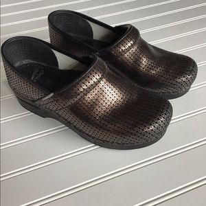 Dansko Clogs - Metallic